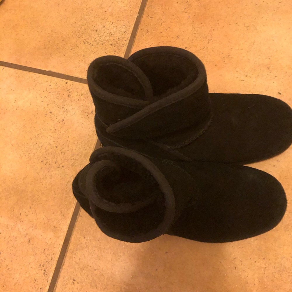 Ugg boots - Picture 3 of 4